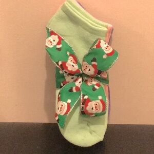Festive Fruit of the Loom 3pk Ladies Socks. Shoe Size 4-10